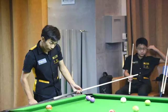 色时的相关 色时的相关